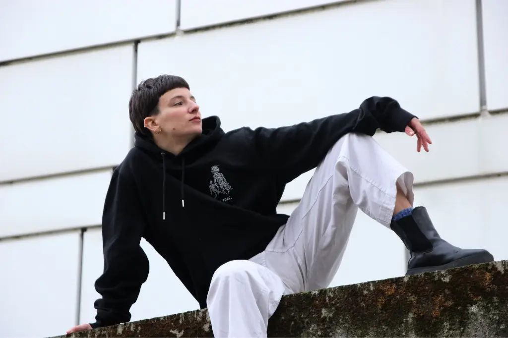 Sweat Capuche - Lyrae Cover noir